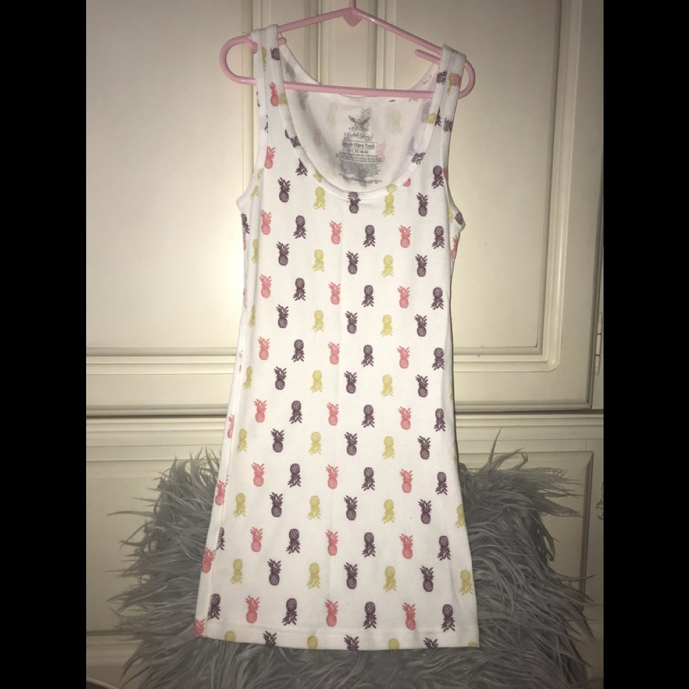 Women’s pineapple 🍍 tank size small 4-6